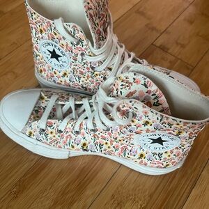 Converse Platform Floral High-Top Sneakers